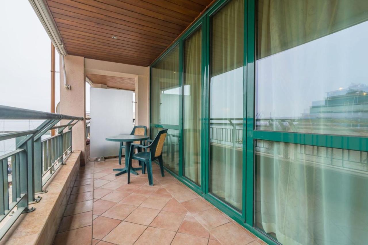 Spacious Studio With Balcony & Pool By The Marina Balcic Exterior foto