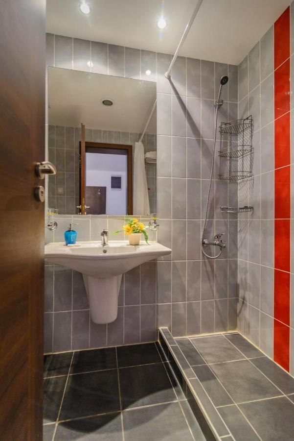 Spacious Studio With Balcony & Pool By The Marina Balcic Exterior foto